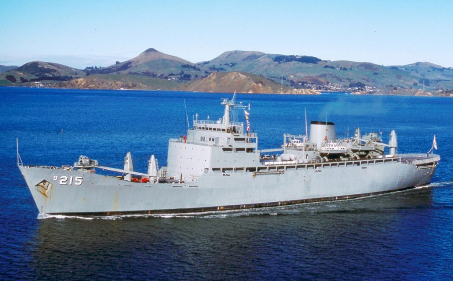 HMAS Stalwart D215